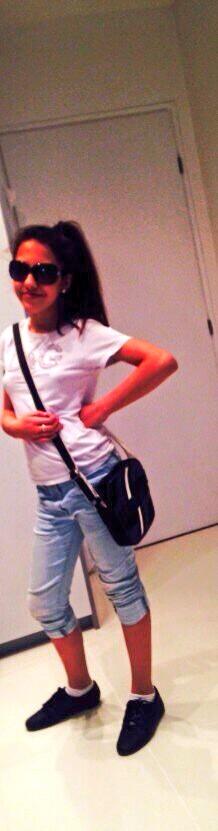 StoneMds's tweet image. #Me'y  😎 
Jmp 😂