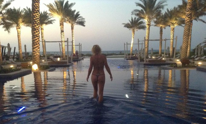 Watch Michelle Ferrari's leaked NSFW photo on TwXstars