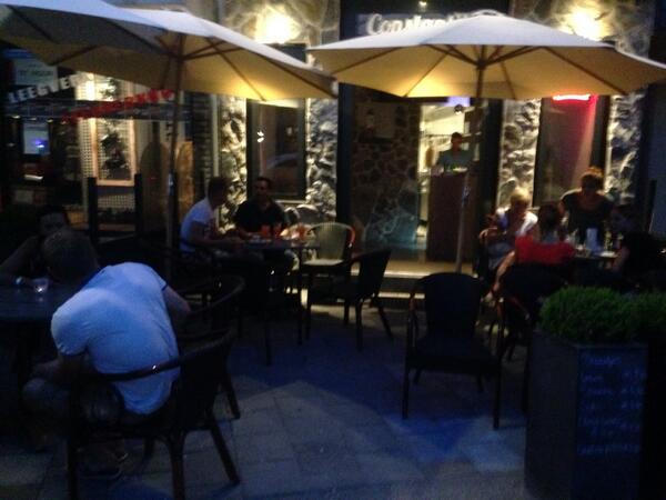 Wat een gezelligheid hier kijk ook op onze website pizzaurk.nl