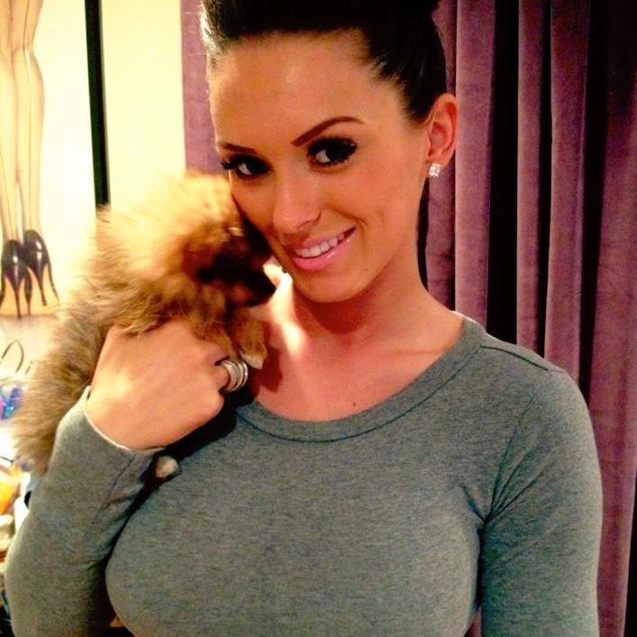 Models and Mutts on Twitter: "Hope Parker holding her ...