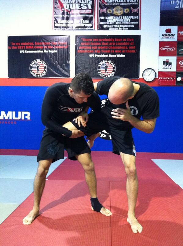 Treino tecnico para a primeira defesa de cinturão do <a href="/OfficialXFC/">XFC MMA</a>