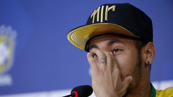 jeffmattias's tweet image. Que Deus te cure Neymar e faça você ganhar a próxima coma pra nós #ETois #JogaPraMim