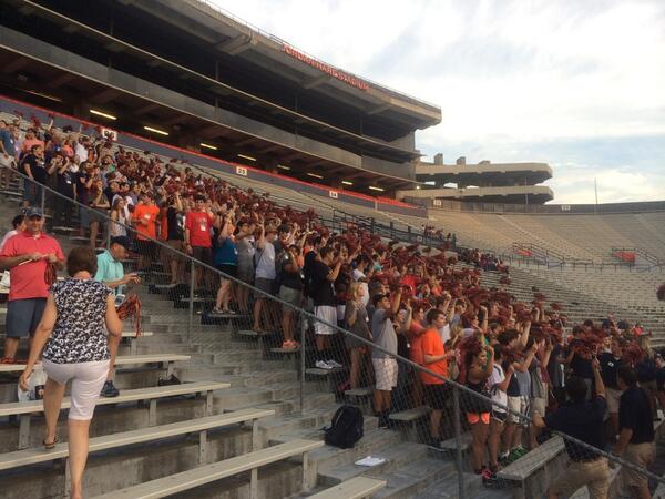 truredhd's tweet photo. #hunterford22 @AuburnU #peprally http://t.co/SJUcsK9tSx