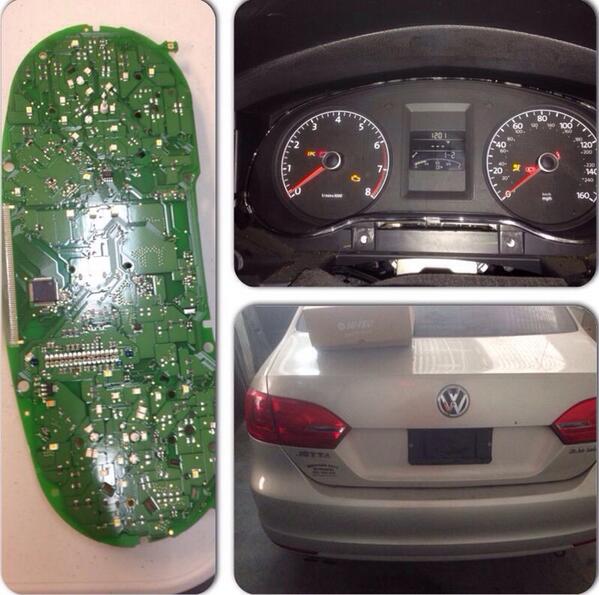 LosGemelos3's tweet image. VW Jetta 2011 main board unlocked and factory key programmed via dump method. Call (305)8601440 #LosGemelosLocksmith