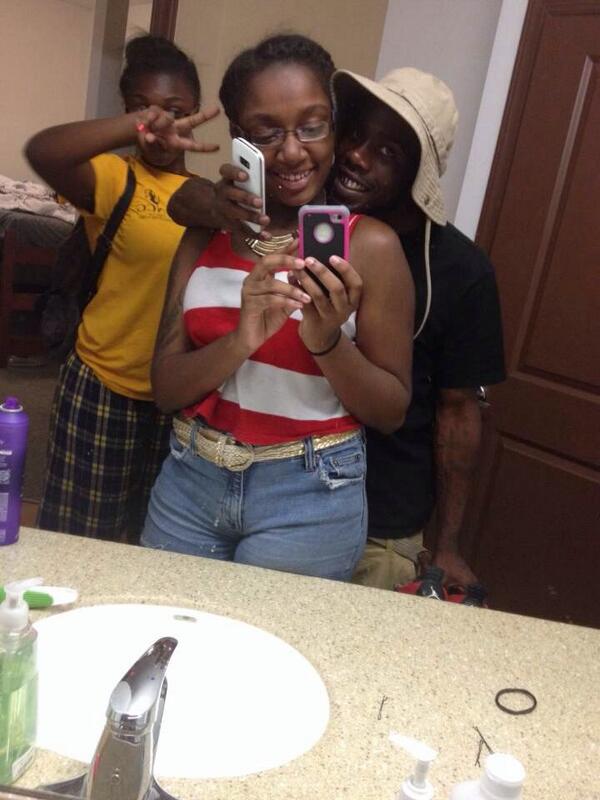 Jodie_B_Johnson's tweet photo. “@LynettaB_: Quote this with a picture of you and your bestfriend(s) 👌👏👏💜💜” http://t.co/93jbQtUqwZ