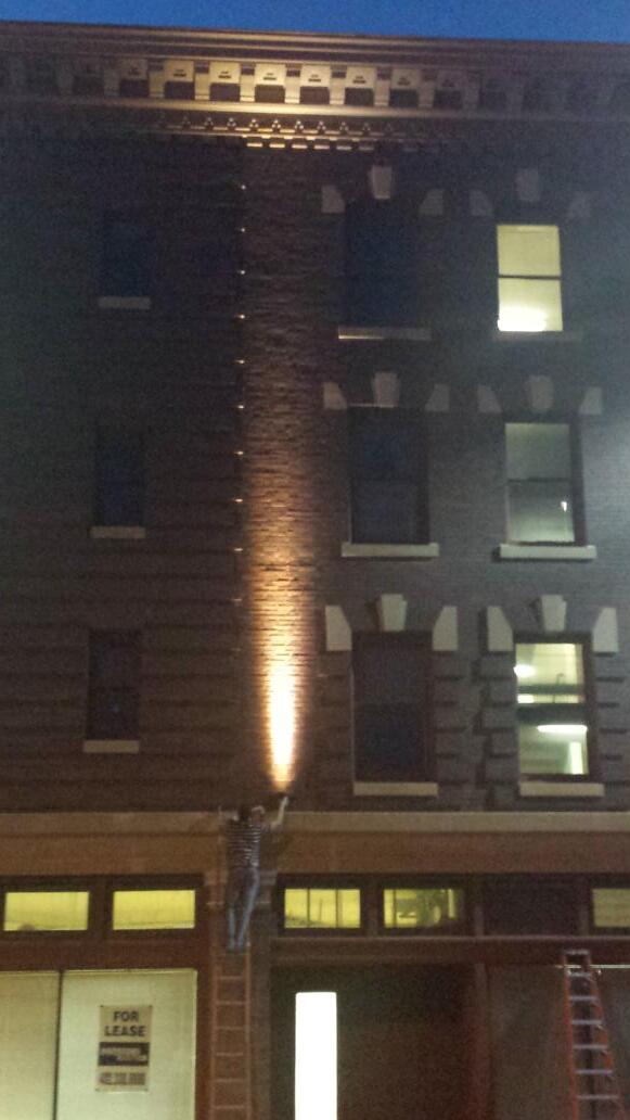 RoyceMaynard's tweet photo. More lights at Flatiron #omaha #construction #histroic http://t.co/TGJzfTSsEy