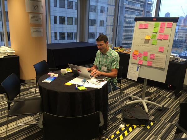 mb christie tweet media