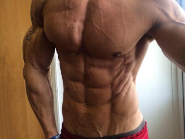 peakformance's tweet image. #FF WBFF Pro @GrenadeJay, while your at it check out his insta too 'grenadejay' 💪