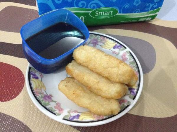 dpecute's tweet photo. Yang mw order pempek lenjernya boleh... enak bgt loh.. ikannya kerasa bgt! Yukk di coba.. http://t.co/6vzmnXTRu6