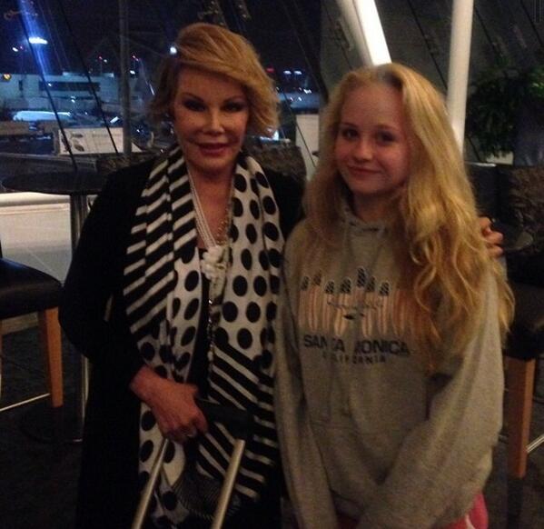 Lozdotv's tweet photo. Just met @Joan_Rivers Honestly one of the nicest people that i have ever met! Absolutely fabulous! http://t.co/i0QYc6BJ6K