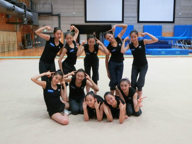 チャコット新宿店 髪に巻き付けるだけ おしゃれなヘアアクセサリー スールリュバン 新体操日本代表フェアリージャパンポーラのみなさんも使っていますよ Http T Co Ofi3xr7wir