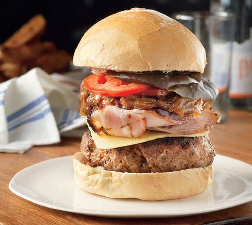 Cookedbythebest's tweet photo. If you ask us, Friday night is #burger night. Wrap your teeth around @tastysausage's #recipe http://t.co/ckpkeR82EI http://t.co/2JPsRiibSP
