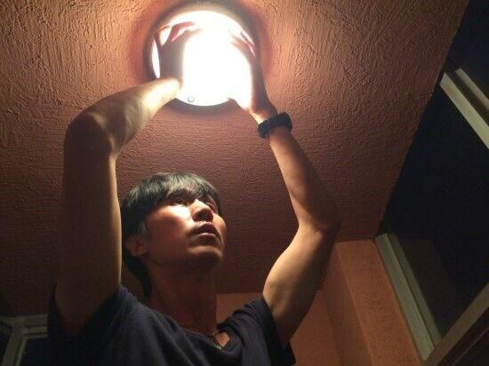 huckle_bot's tweet photo. 역시 이렇게 일하는 남자은 어찌나 멋있으신지!! http://t.co/z1pA9OO04F
