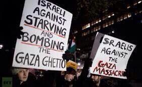 FatemaMazari's tweet photo. @leerauhl educate yourself you dumb fuck your own people know that "Israel" is wrong.. They have no right killing http://t.co/xcgGahSWx9