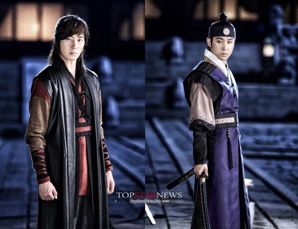 topstarnews's tweet photo. ‘야경꾼 일지’ 정일우-동방신기 정윤호, ‘극과 극’ 매력 폭발 ‘첫 스틸’ 공개 http://t.co/4VUMF5bl4z http://t.co/MK0JvH9QGG