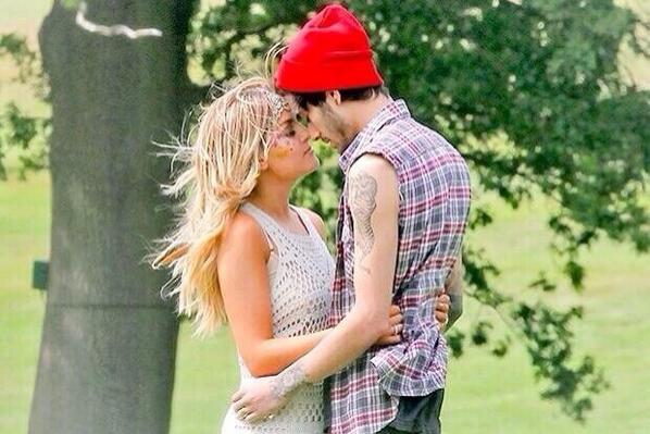 SourceLMF's tweet image. #PHOTOS Zerrie à l'anniversaire de Pezz - 09.07.14