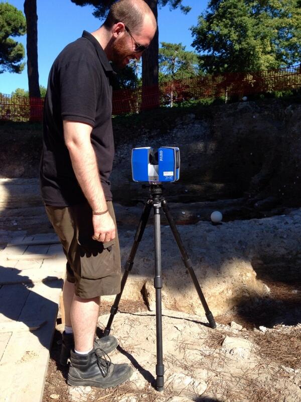 stephenjohnkay's tweet photo. Laser scanning in the navalia @PortusProject on final day of excavation @opticalsurvey @James_E_Miles #dayofarch http://t.co/3dFOaZjK21