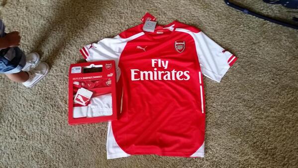 El Lippo tweet media