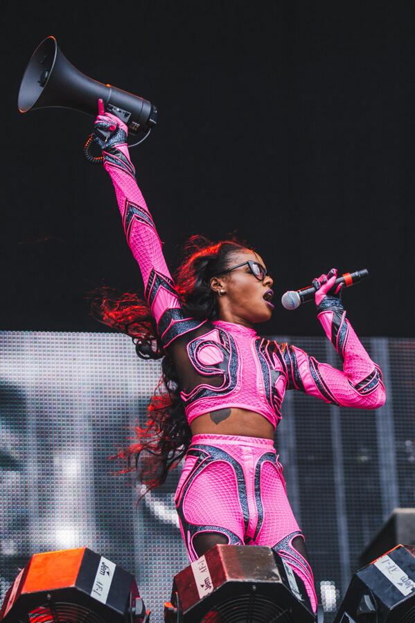 LOVE this bad-ass <a href="/AZEALIABANKS/">BRUJA DEL BLOQUE</a> outfit! Check more #wirelessfestival at yourblag.com/fashion/wirele… <a href="/YourBlag/">Your Blag Blog</a> #fbloggers