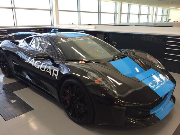 FortescueZERO's tweet image. Meet the Jaguar C-X75 hybrid, with performance to rival a Veyron, emissions of a Prius and the range of a Chevy Volt