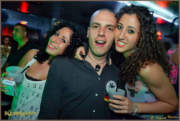 AleSummerLudo's tweet photo. #kursaal #bordighera #happiness #summer2014 #friends #somuchlove <3 http://t.co/mPU3HfR7HX