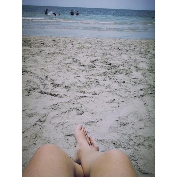 IsabelhmQ's tweet photo. ☺✌🌞 http://t.co/b1FNXs63fM