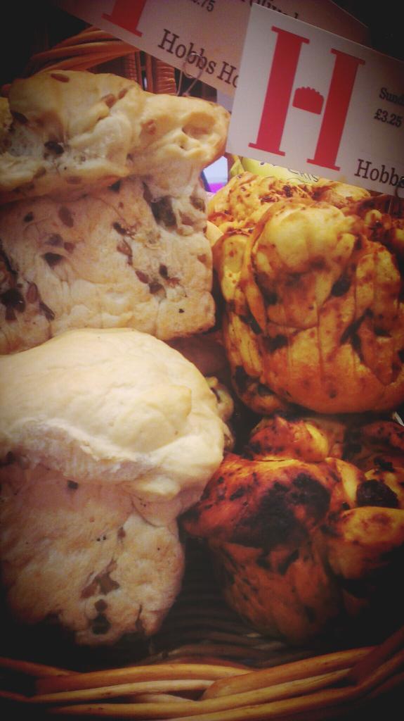 Golly that looks good! Green Olive and Tomato &amp; Black Olive bread