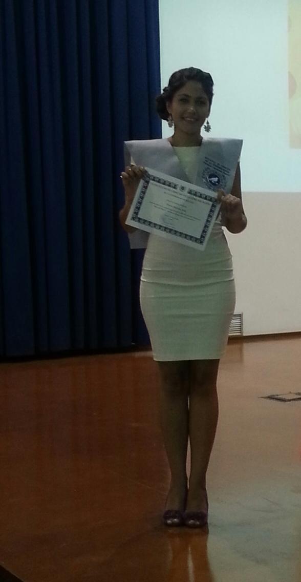 RainieroCazorla's tweet photo. @Irene_Dakota ya es oficialmente diplomada por la universidad de malaga, enhorabuena!! http://t.co/fFW6Ou1EsH