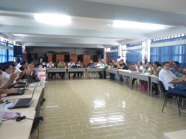 Concluye curso FORMACIÓN DE TUTORES impartido en el Cancún III <a href="/GilbardoMP/">Gilbardo montalvo</a>  <a href="/EduardoPatronAz/">Eduardo Patrón</a> 
on.fb.me/W3t0JT