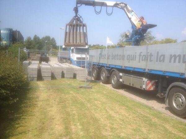 En door! <a href="/KijlstraJan/">@jan</a> <a href="/KijlstraAlfred/">@KijlstraAlfred</a>