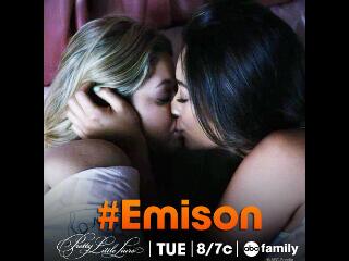 PLLTeamOfficiel's tweet image. Môôôh ! #Emison #EmisonForLife #EmisonIsEndgame #emotion #PLL #prettylittleliars #AlisBack #AlisonsChanged #love