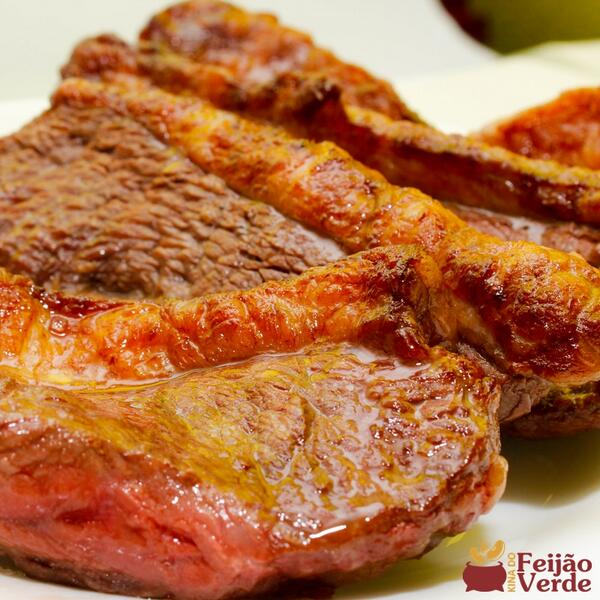 Huuuum... Essa vai para os fãs de carne mal passada. Alguém vai encarar?