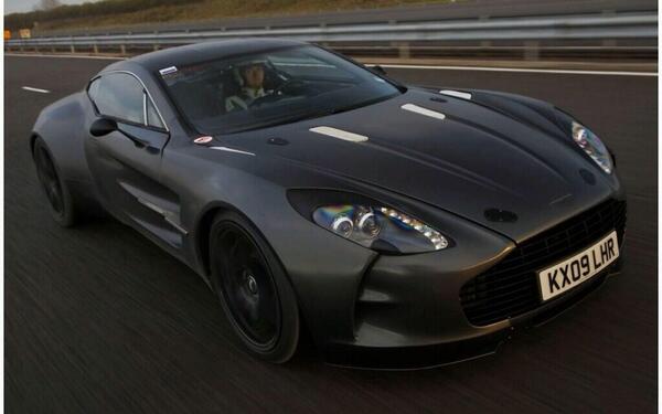 Everythingcar_'s tweet photo. Aston Martin http://t.co/5Cwks76hlL