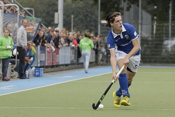 Kampongers <a href="/larsbalk/">Lars Balk</a> <a href="/TBrinkman95/">Thierry Brinkman</a> en Pepijn Luijkx gaan strijden om EK titel. bit.ly/EKHockey #kamponghockey