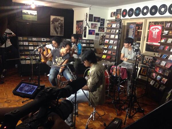 #Np "Let's Go!! #digilivecoustic @digilive_id <a href="/diditsaad/">Didit Saad</a> <a href="/araydaulay/">araydaulay</a> <a href="/ipanglazuardi/">ipanglazuardi</a> <a href="/MorrisOrah/">Morris</a>