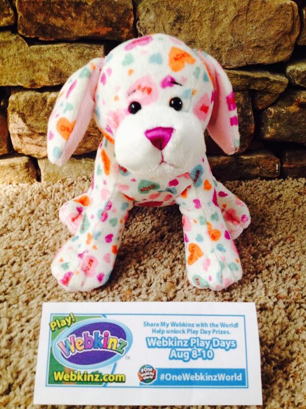 momskinz's tweet photo. Necco likes conversation hearts @webkinz #OneWebkinzWorld http://t.co/g5dE2HZcvq
