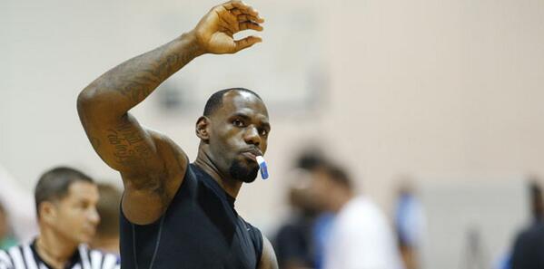 Confirmado: <a href="/KingJames/">LeBron James</a> regresa a los #Cavaliers de Cleveland. Pendientes a Primerahora.com para detalles.
