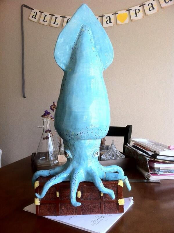 MontereyAq's tweet photo. New species of ceramicopod? Love! MT @allegracarman: @MontereyAq My final ceramics project at USC. #MBATentacles http://t.co/LdnXpFsoEh