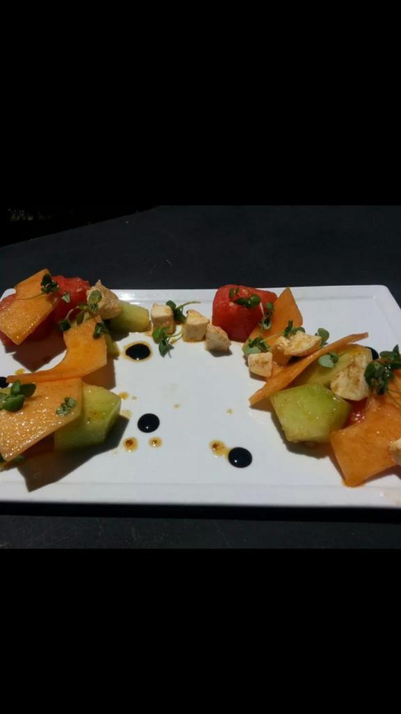 bbirdtavern's tweet photo. Melon Trio Salad @bbirdtavern watermelon, cantaloupe, honeydew, &amp; mozzarella tossed in chile and lime with balsamic!! http://t.co/OYL3eZyN95
