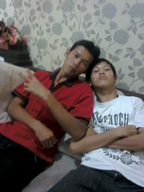 ETranatha's tweet photo. With abang Adi :D http://t.co/poepvGI7YX