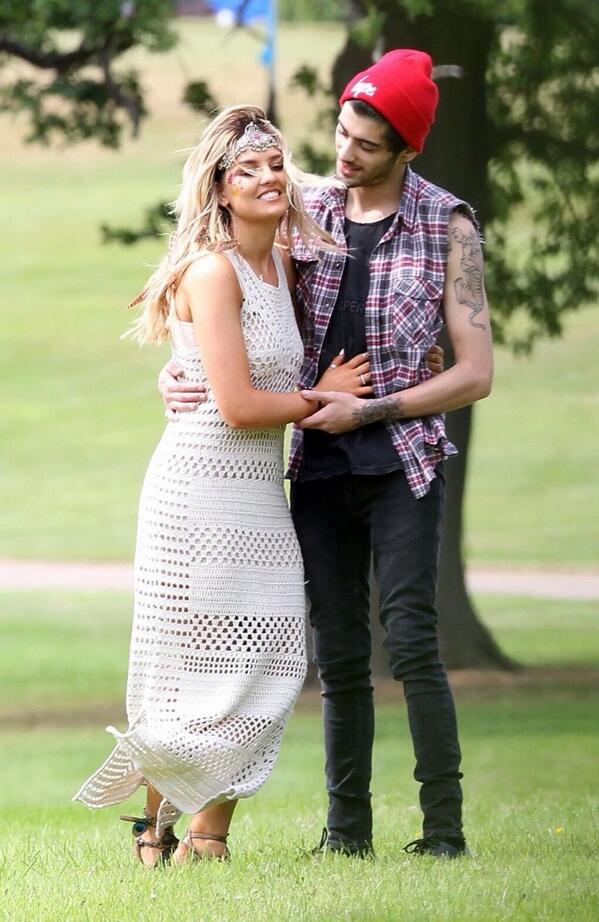 SourceLMF's tweet image. #PHOTOS Zerrie à l'anniversaire de pezz - 09.07.14