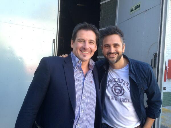 Veronxveron's tweet photo. Gracias Leo y equipo de producción de @AMtelefe ! Un gran abrazo! http://t.co/b8Wup3FqvG