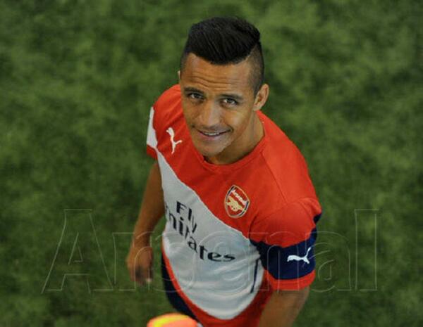 86_mawar's tweet photo. Alexis Sanchez:Welcome to emirates http://t.co/NIp7F2EtGn