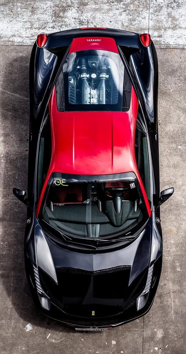 protoauto's tweet photo. Ferrari 458 desde las alturas http://t.co/AeIbyzP6yd