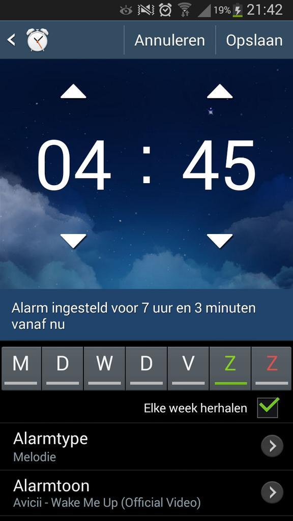 Morgen werken tot 1 uur en smiddags naart zwembad nu gaan slapen #gn