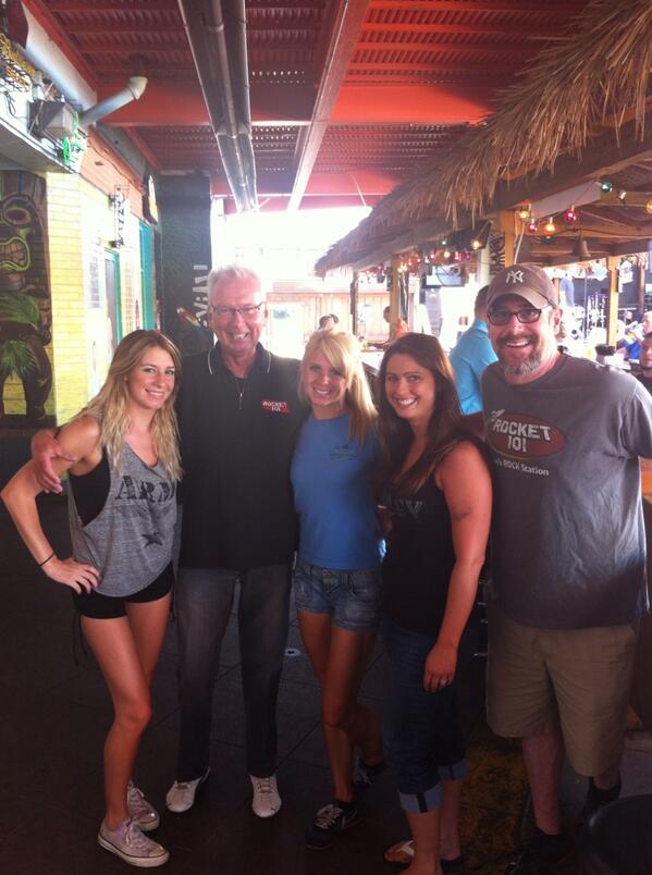 bdsrx8's tweet image. Karina, me, Haldis, Tara &amp;amp; @mojo_rocket ! @TashaReign @EmilyPannuti @Rocket25th @prezidenthoogs @TyDaNightGuy