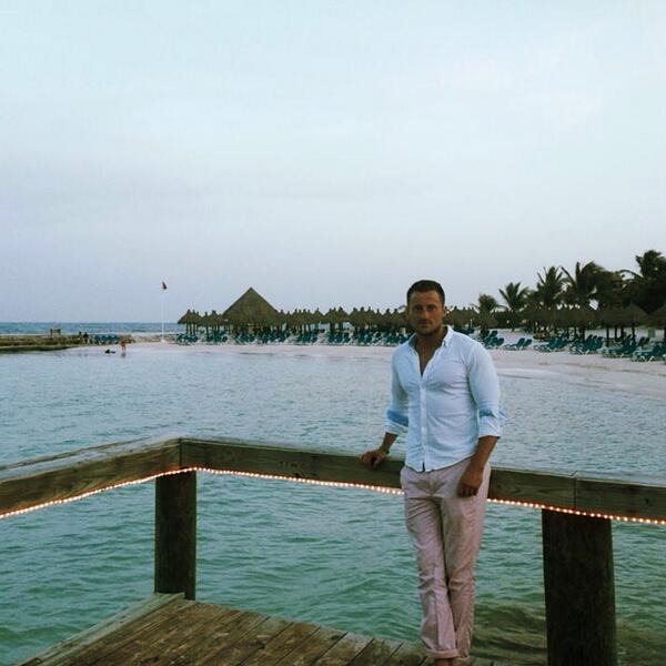 TwinehamJ's tweet photo. What a larrrrrvly view! #mexico #takemeback http://t.co/18smrAdP53
