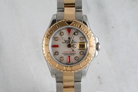 timeandgems's tweet photo. This Ladies' Rolex Two-Tone White Mother of Pearl Serti Dial Yacht-Master is dashingly red
http://t.co/g3KIuCUz53 http://t.co/ieTyseSZbV