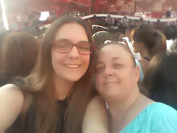 swagpokemon's tweet photo. BEST DAY EVER 11/07/2014 @onedirection @5SOS THANKS SO MUCH ILYSM GUYS!! #WWATMadrid http://t.co/F44lHxldWv