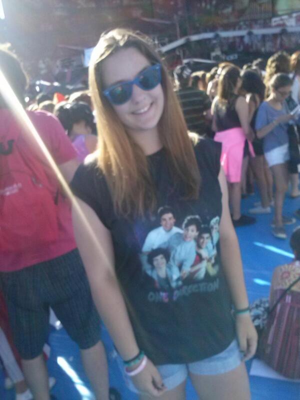 swagpokemon's tweet photo. BEST DAY EVER 11/07/2014 @onedirection @5SOS THANKS SO MUCH ILYSM GUYS!! #WWATMadrid http://t.co/F44lHxldWv